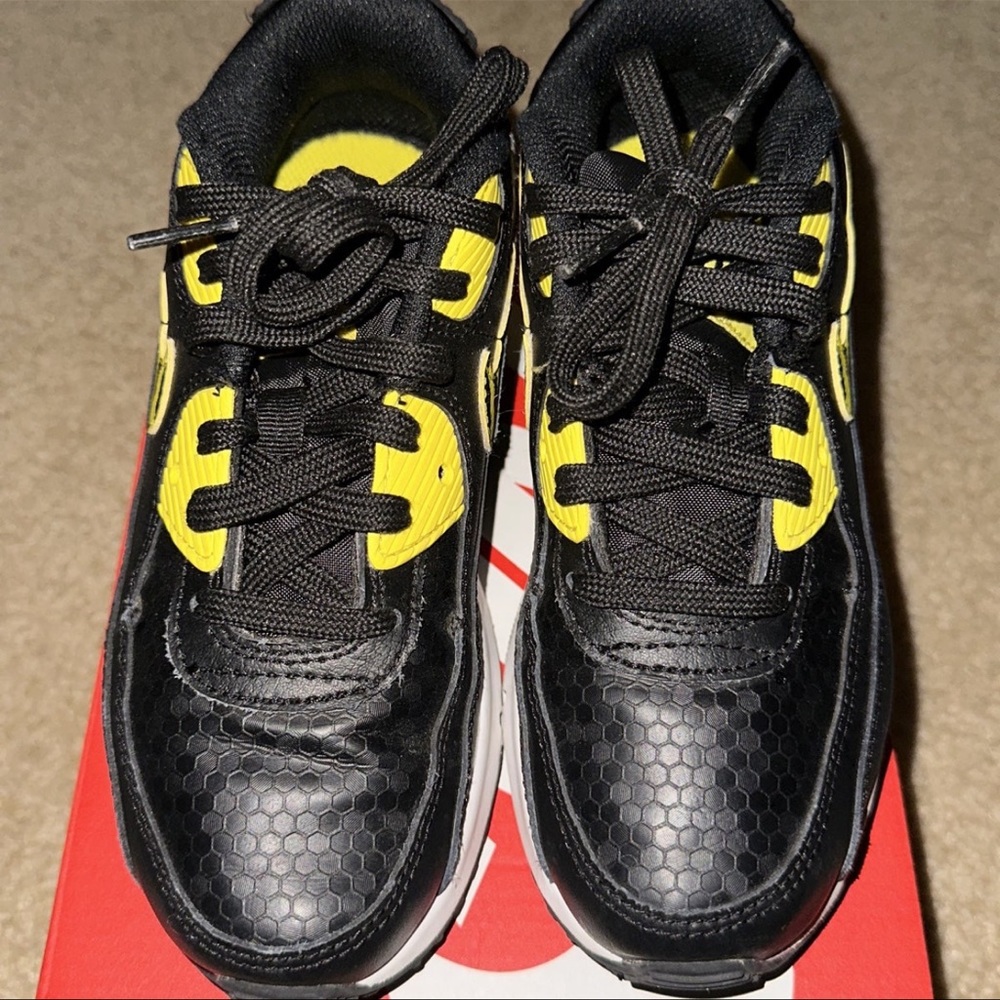 Kids NIKE Air Max 90 LTR SE (PS). Size 1.5y